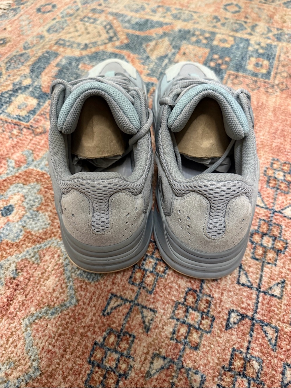 Yeezy 700 ‘Inertia’ - Picture 4 of 6